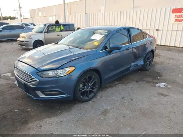 3FA6P0HD4JR245694 2018 FORD FUSION - Image 2