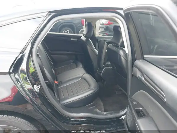 3FA6P0HD4JR258705 2018 FORD FUSION - Image 8