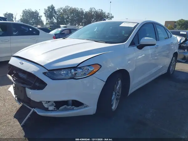 3FA6P0HD4JR261278 2018 FORD FUSION - Image 2
