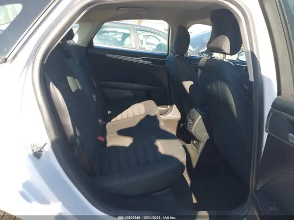 3FA6P0HD4JR261278 2018 FORD FUSION - Image 8