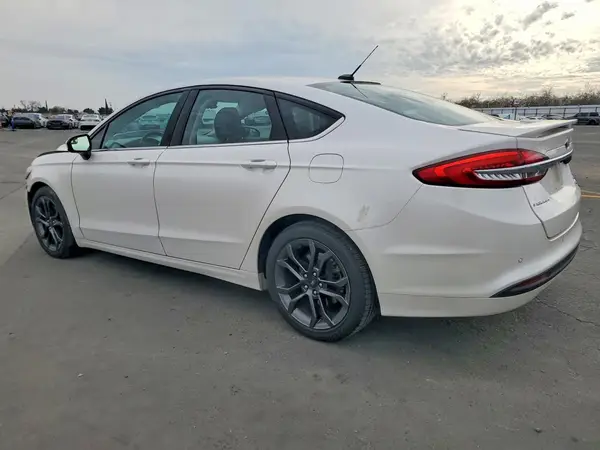 3FA6P0HD4JR285726 2018 FORD FUSION - Image 2
