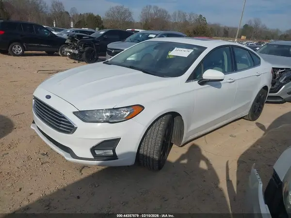 3FA6P0HD4KR111589 2019 FORD FUSION - Image 2