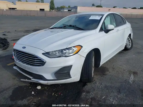 3FA6P0HD4KR114881 2019 FORD FUSION - Image 2