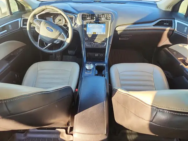3FA6P0HD4KR127081 2019 FORD FUSION - Image 8