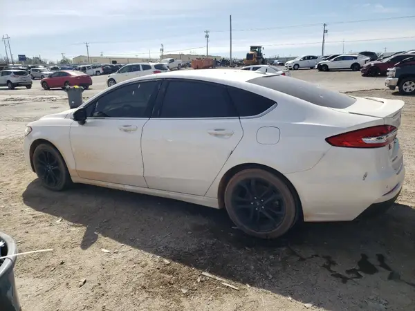 3FA6P0HD4KR132684 2019 FORD FUSION - Image 2