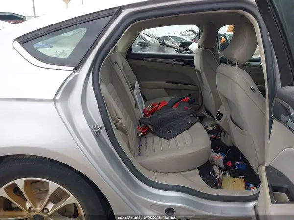 3FA6P0HD4KR133138 2019 FORD FUSION - Image 8