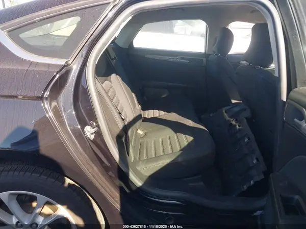 3FA6P0HD4KR134970 2019 FORD FUSION - Image 8