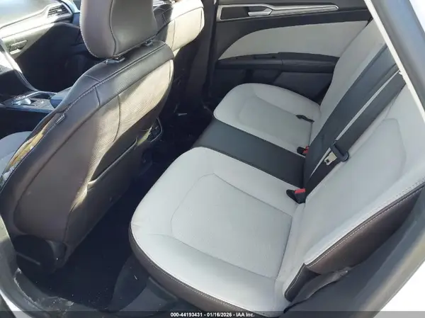 3FA6P0HD4KR146939 2019 FORD FUSION - Image 8