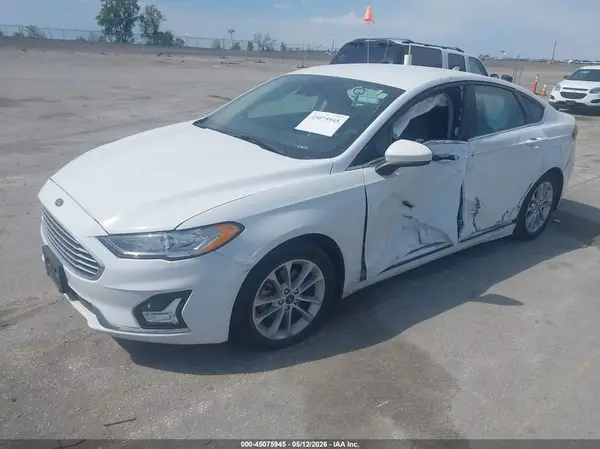 3FA6P0HD4KR148822 2019 FORD FUSION - Image 2