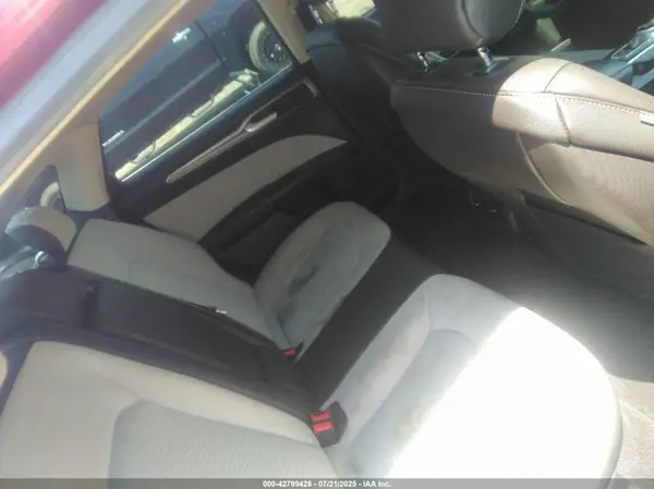 3FA6P0HD4KR159724 2019 FORD FUSION - Image 8