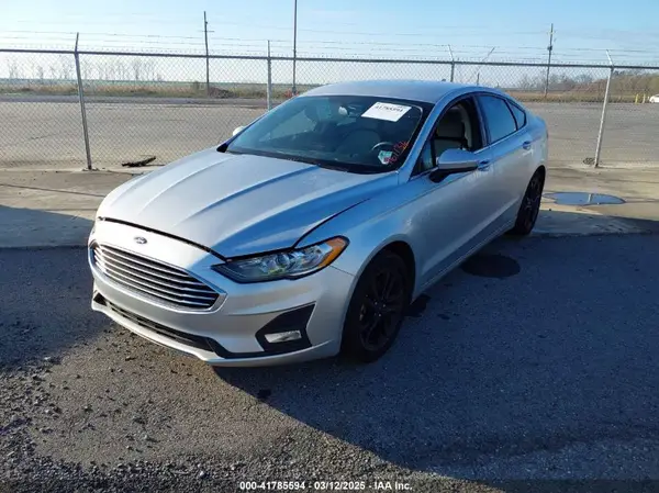 3FA6P0HD4KR161134 2019 FORD FUSION - Image 2