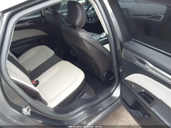 3FA6P0HD4KR166348 2019 FORD FUSION - Image 8