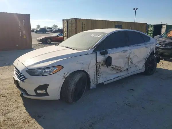 3FA6P0HD4KR178631 2019 FORD FUSION - Image 1