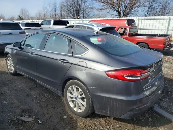 3FA6P0HD4KR195056 2019 FORD FUSION - Image 2