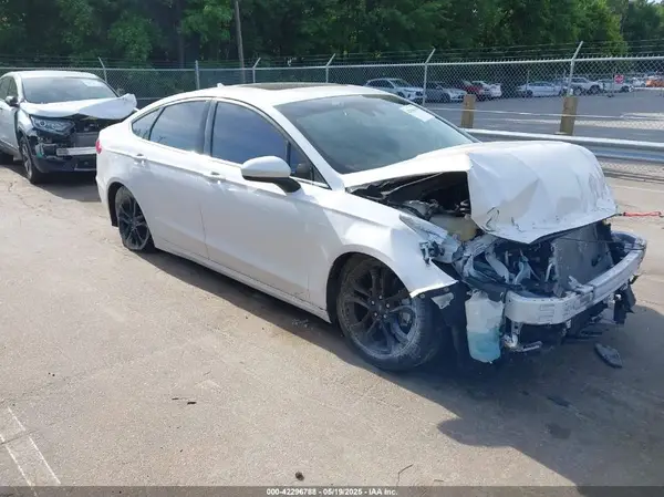 3FA6P0HD4KR196062 2019 FORD FUSION - Image 1
