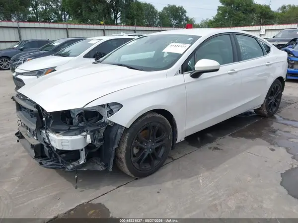 3FA6P0HD4KR199320 2019 FORD FUSION - Image 2