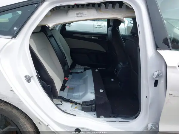 3FA6P0HD4KR199320 2019 FORD FUSION - Image 8