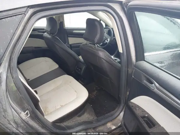 3FA6P0HD4KR199706 2019 FORD FUSION - Image 8