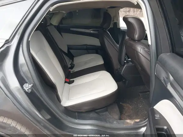 3FA6P0HD4KR211868 2019 FORD FUSION - Image 8