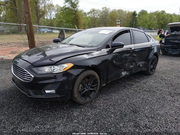 3FA6P0HD4KR228833 2019 FORD FUSION - Image 2