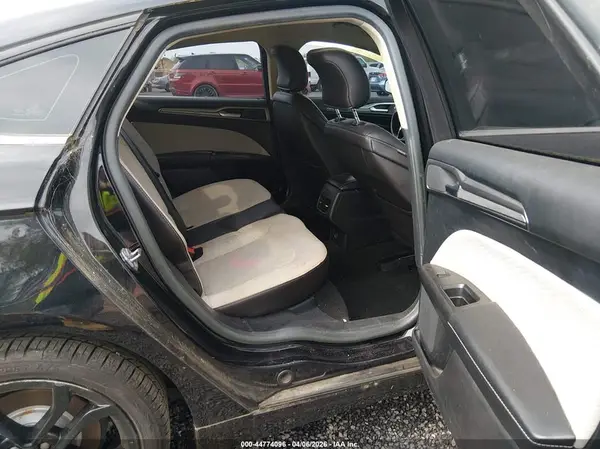 3FA6P0HD4KR228833 2019 FORD FUSION - Image 8