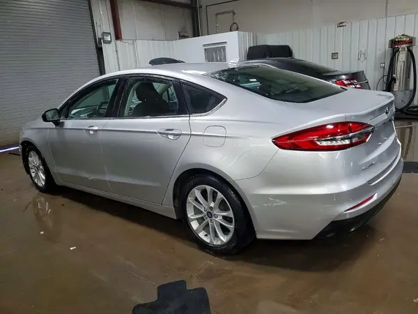 3FA6P0HD4KR230551 2019 FORD FUSION - Image 2