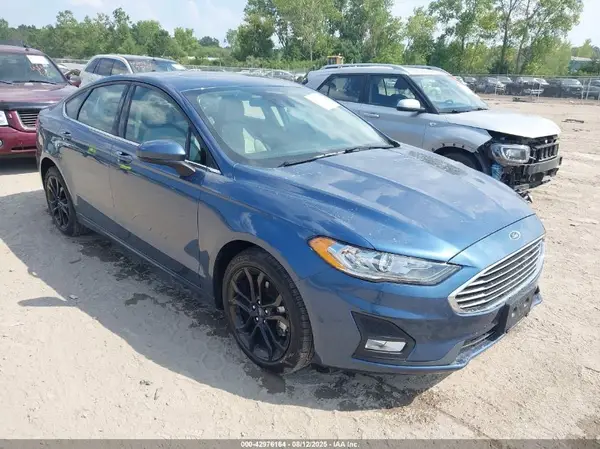 3FA6P0HD4KR230808 2019 FORD FUSION - Image 1