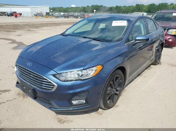 3FA6P0HD4KR230808 2019 FORD FUSION - Image 2
