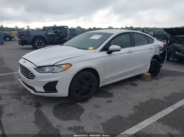 3FA6P0HD4KR231313 2019 FORD FUSION - Image 2