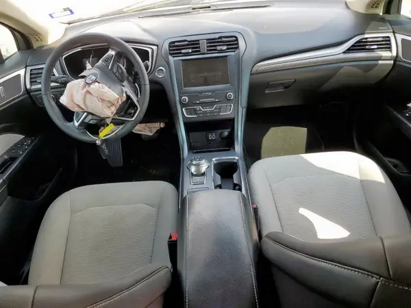 3FA6P0HD4KR231716 2019 FORD FUSION - Image 8