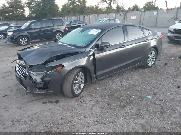 3FA6P0HD4KR235121 2019 FORD FUSION - Image 2