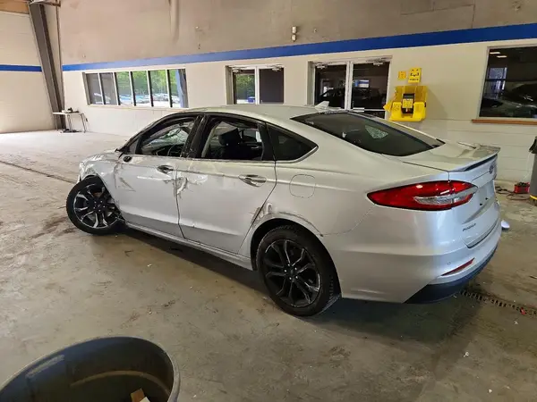 3FA6P0HD4KR245213 2019 FORD FUSION - Image 2