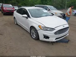 3FA6P0HD4KR245325 2019 FORD FUSION