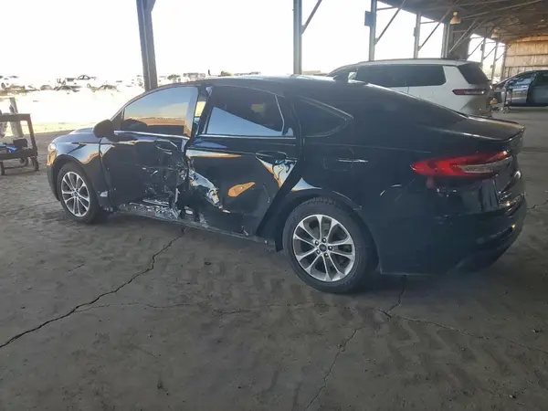 3FA6P0HD4KR247057 2019 FORD FUSION - Image 2