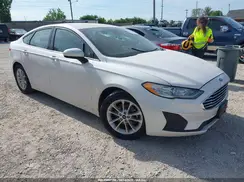 3FA6P0HD4KR248032 2019 FORD FUSION