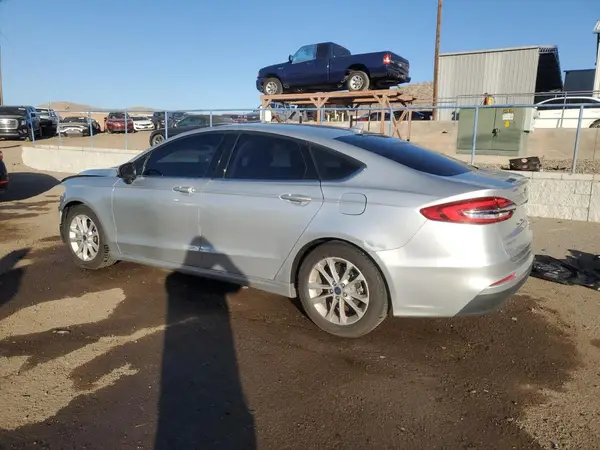 3FA6P0HD4KR251223 2019 FORD FUSION - Image 2