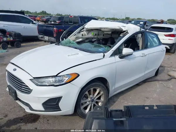 3FA6P0HD4KR268412 2019 FORD FUSION - Image 2