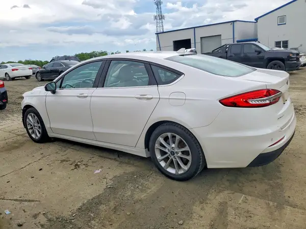 3FA6P0HD4KR279572 2019 FORD FUSION - Image 2