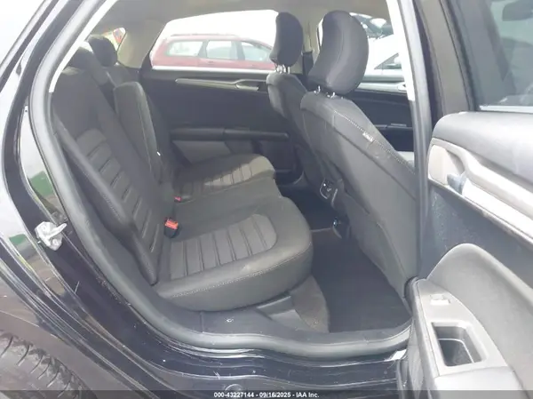 3FA6P0HD4KR280334 2019 FORD FUSION - Image 8