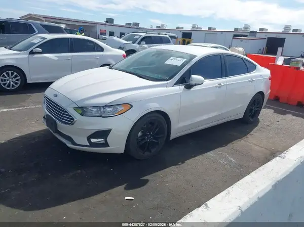 3FA6P0HD4KR284478 2019 FORD FUSION - Image 2