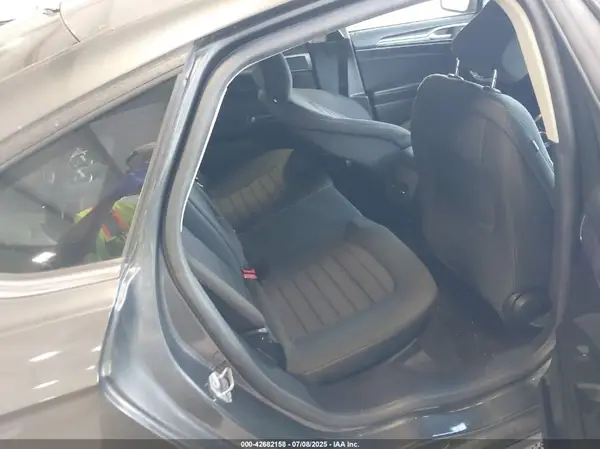 3FA6P0HD4LR104157 2020 FORD FUSION - Image 8