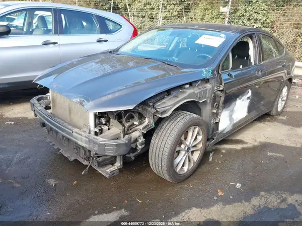 3FA6P0HD4LR122366 2020 FORD FUSION - Image 2