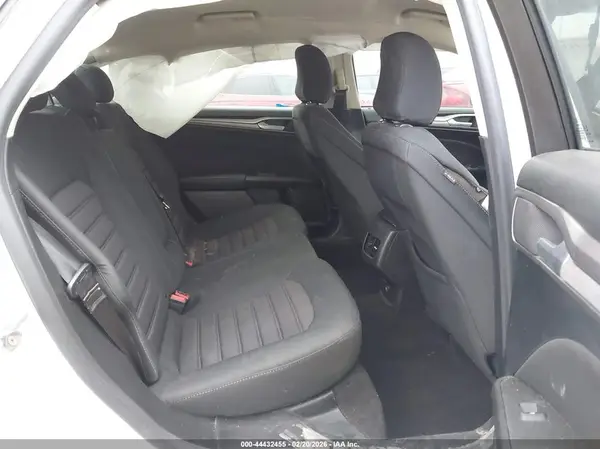 3FA6P0HD4LR125767 2020 FORD FUSION - Image 8