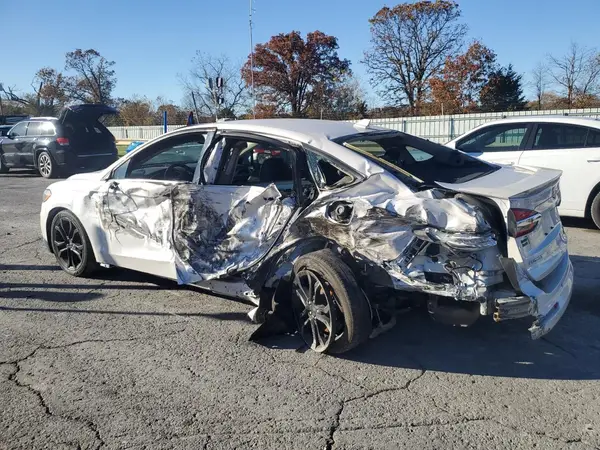 3FA6P0HD4LR126661 2020 FORD FUSION - Image 2