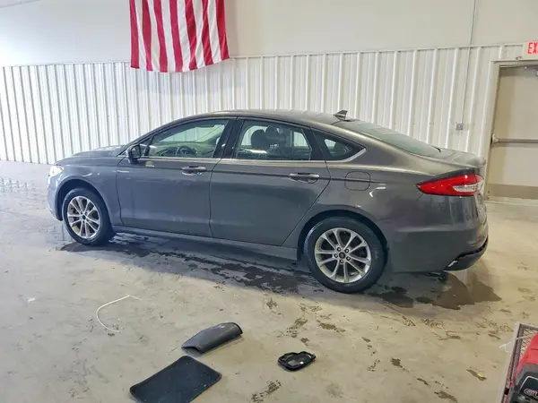 3FA6P0HD4LR143167 2020 FORD FUSION - Image 2