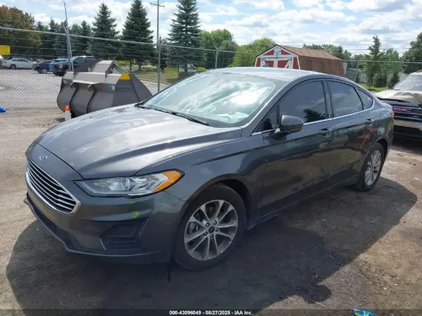 3FA6P0HD4LR147316 2020 FORD FUSION - Image 2