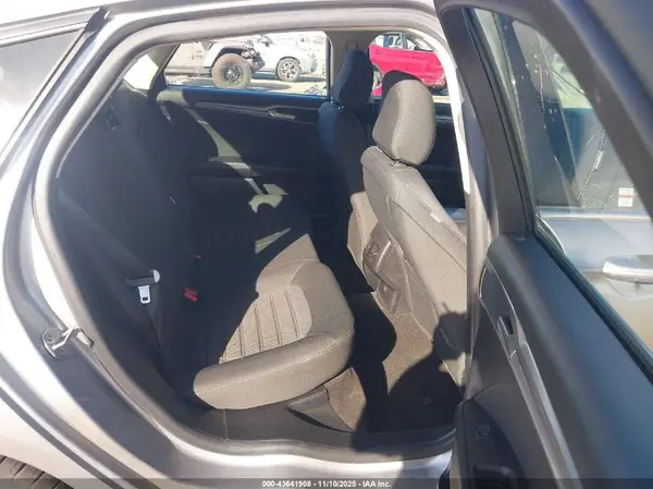 3FA6P0HD4LR149597 2020 FORD FUSION - Image 8