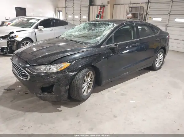 3FA6P0HD4LR150930 2020 FORD FUSION - Image 2