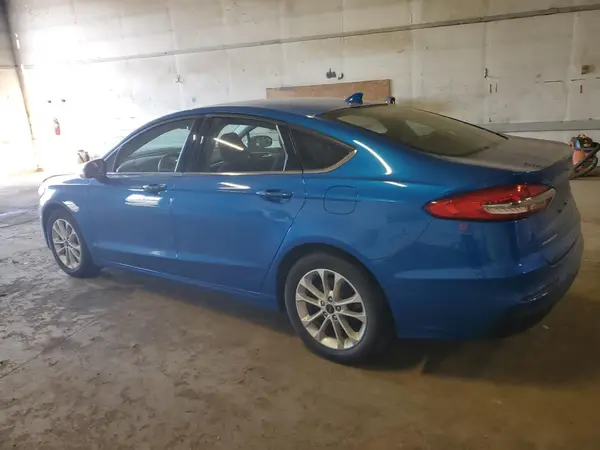 3FA6P0HD4LR155318 2020 FORD FUSION - Image 2