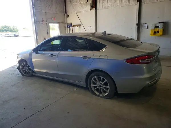 3FA6P0HD4LR159529 2020 FORD FUSION - Image 2